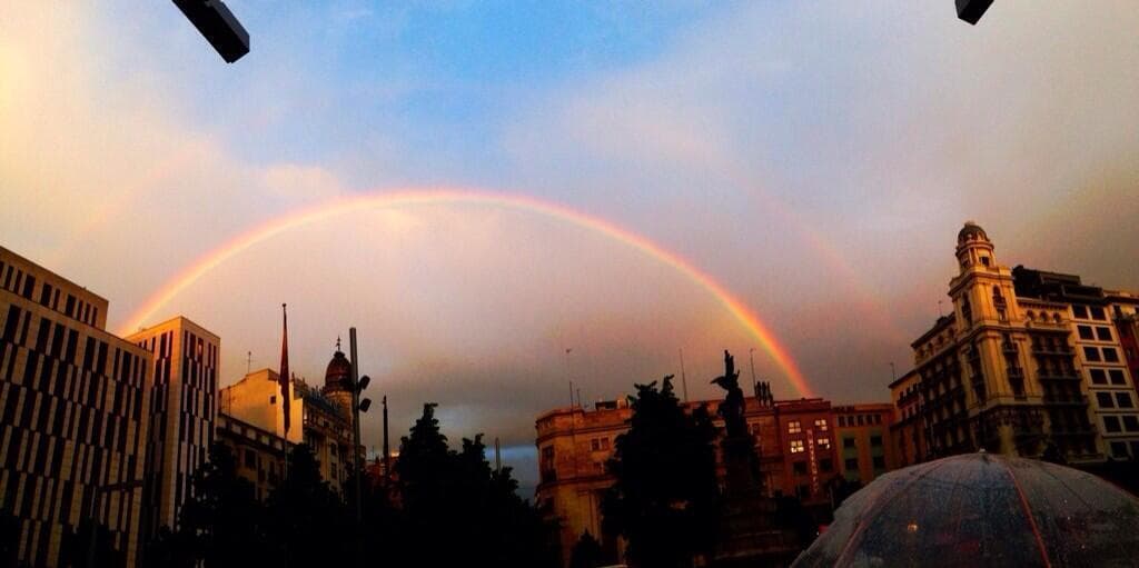 Arcoíris en Zaragoza visto desde la Plaza de España