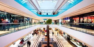 Centro comercial Grancasa en el barrio del Actur