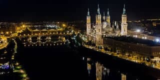 El Pilar de Zaragoza, el Ebro y el Puente de Piedra vistos desde la Noria Princess