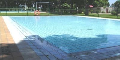 como ir a la piscina de garrapinillos