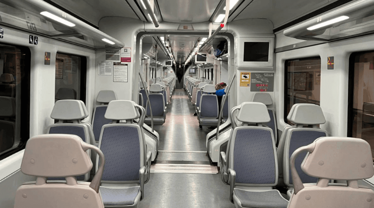 tren pamplona zaragoza interior