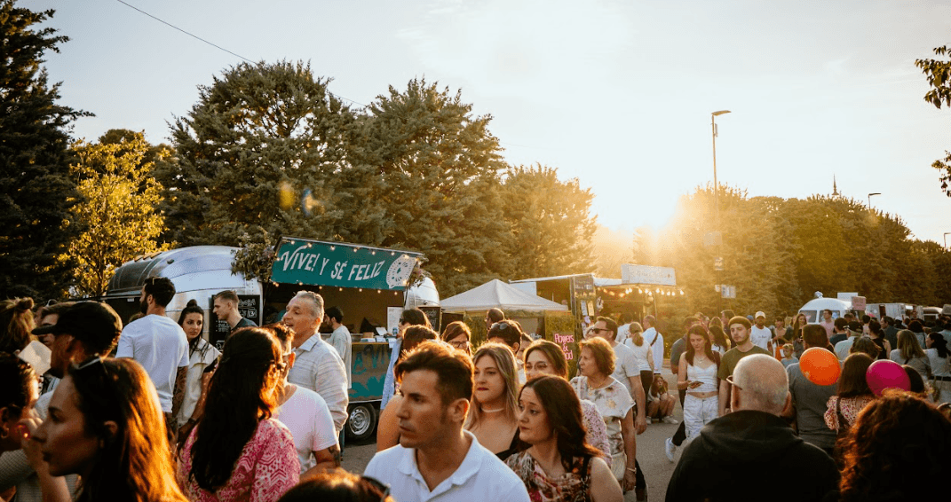 Foodtrucks y zona picnic de Zaragoza Florece 2026