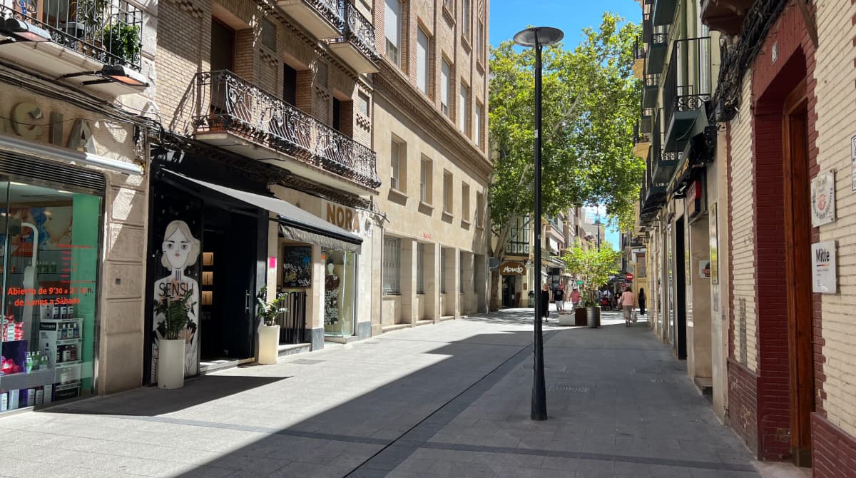 Un mítico negocio del centro de Zaragoza baja la persiana y un vecino vaticina qué pasará ahora