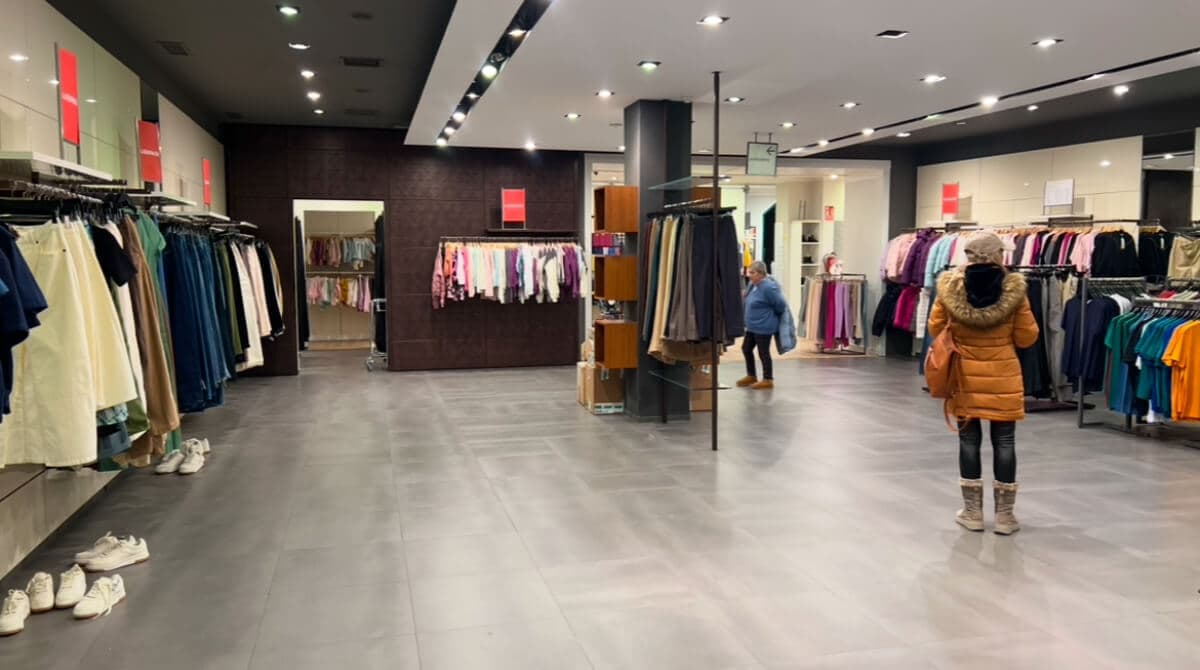 Cierra una importante tienda en el centro de Zaragoza: otro local goloso vacío más