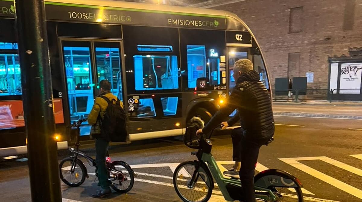 Ocho líneas de bus y miles de vehículos sufrirán afecciones en Zaragoza desde el martes 25 de febrero por el corte del paseo María Agustín