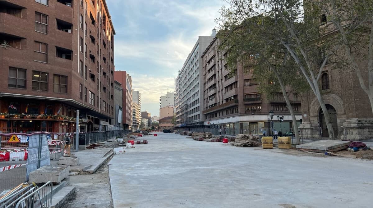 Reabre la avenida César Augusto: vuelven once líneas, se suprime otra y la 32 atenderá las demandas vecinales