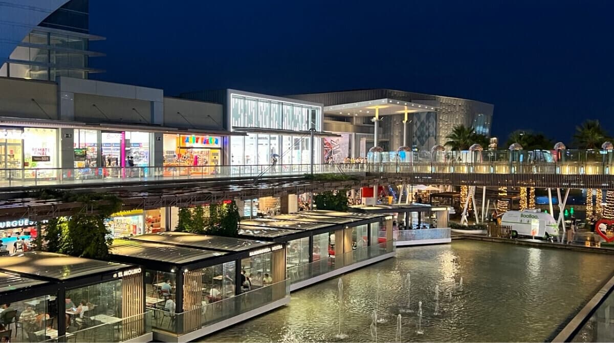 Una nueva tienda desembarcará en Puerto Venecia tras los cierres de inicios de año