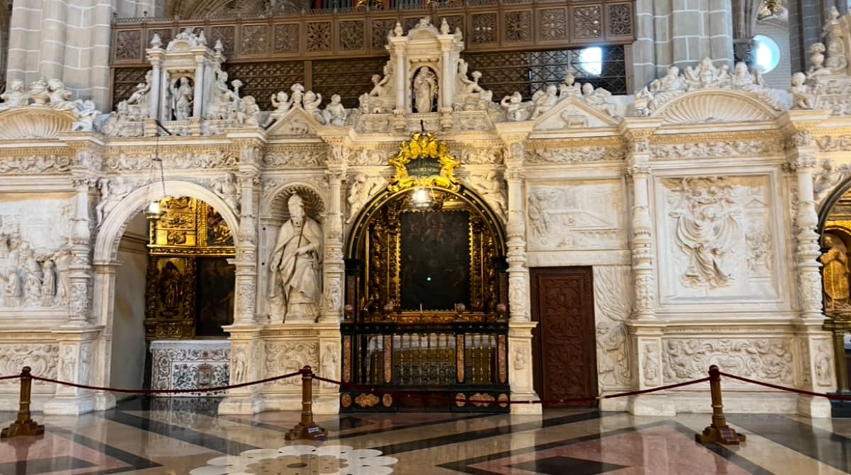 La Noche en Blanco de Zaragoza ya tiene fecha y sorprenderá con un nuevo espectáculo “gigante” en la Plaza del Pilar