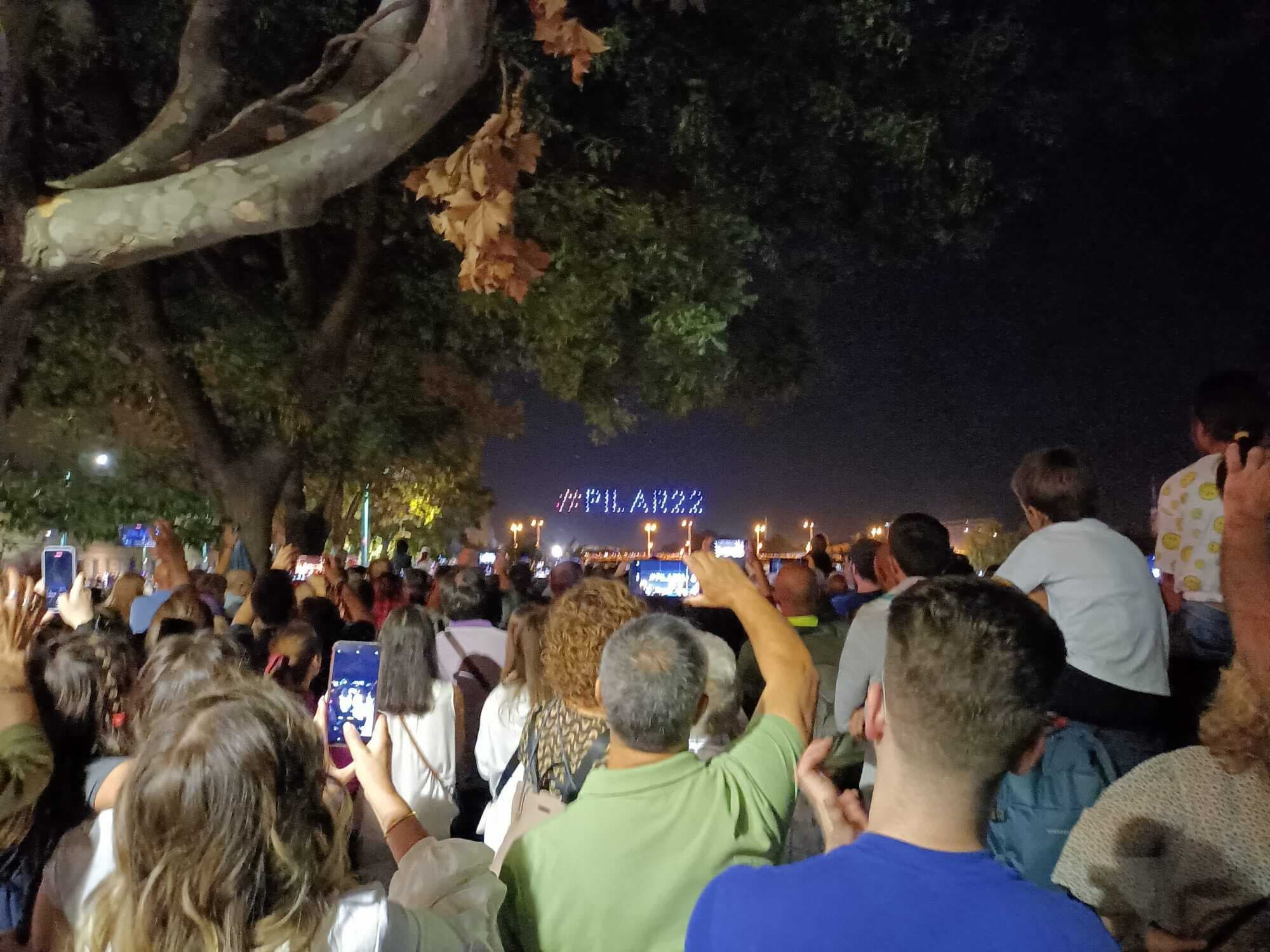 VÍDEOS. Así ha sido el espectáculo de drones en Zaragoza