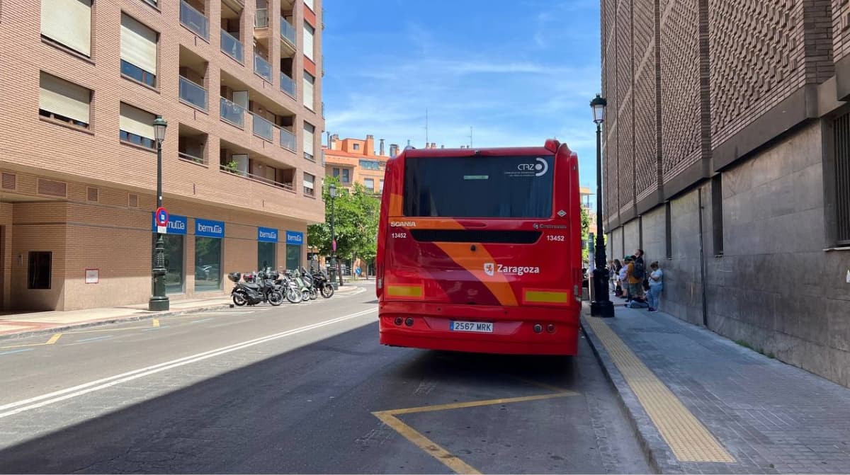Menos atascos de buses, algunas críticas: así es la nueva terminal de autobuses del centro de Zaragoza