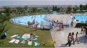 Piscina de verano La Bombarda-Delicias en Zaragoza