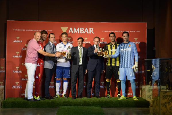 Acto de presentación de las nuevas equipaciones del Real Zaragoza para la temporada 20154-2016