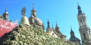 Ofrenda de Flores a la Virgen del Pilar en las Fiestas Patronales de Zaragoza