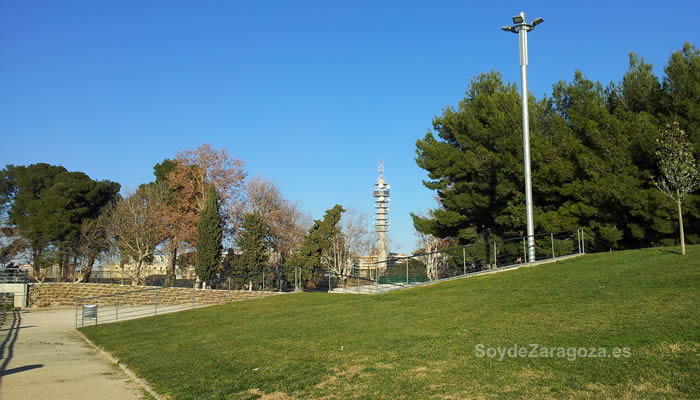 Zona del parque del Canal de Casablando por donde transcurre el andador Publio Cordón.