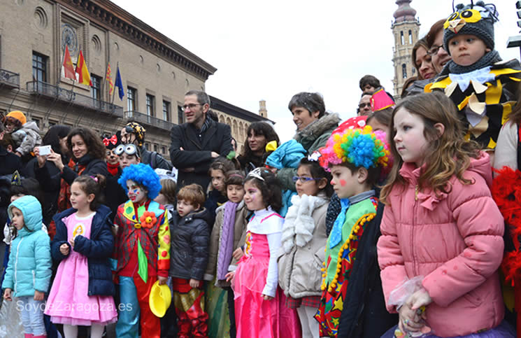 peques-disfrutando-carnaval-zaragoza