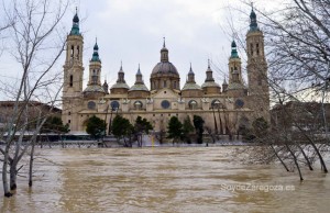 Imágenes de la crecida del Ebro en Zaragoza