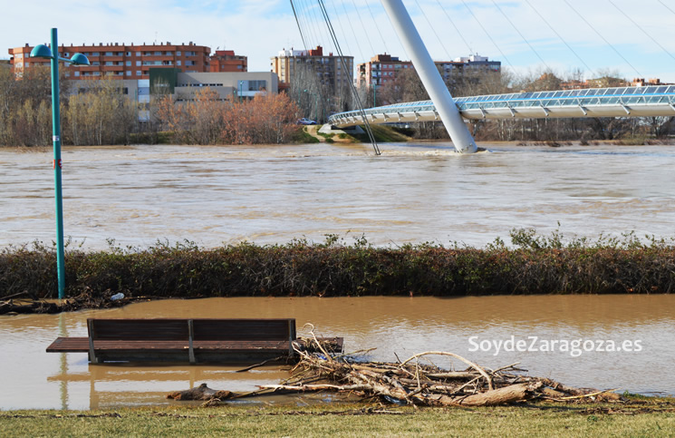 el-ebro-amplia-su-cauce-en-ranillas