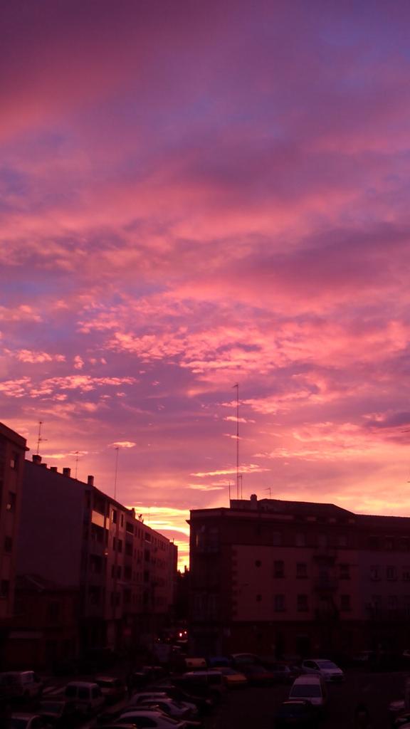 Nubes al atardecer, de Jane Kodama