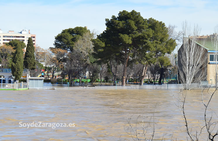 vaya-helios-bajo-agua-zaragoza-crecida-ebrojpg