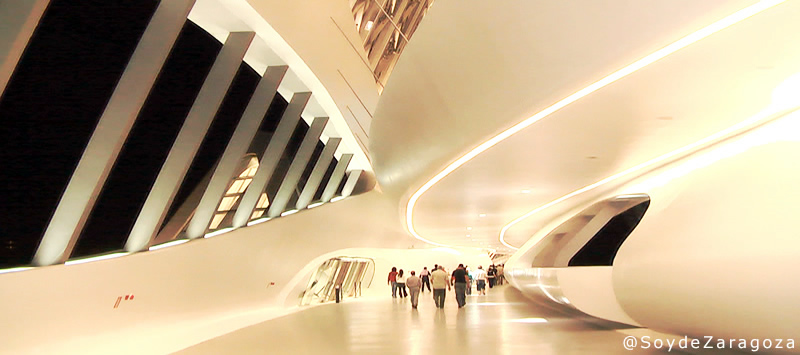 Interior del Pabellón Puente de Zaragoza