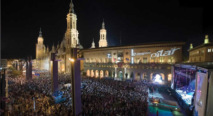 Desfile del Pregón de las Fiestas del Pilar