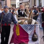 Ofrenda de Frutos a la Virgen del Pilar el 13 de octubre en Zaragoza.