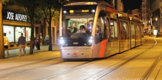 Horarios y frecuencias del tranvía en las Fiestas del Pilar 2025