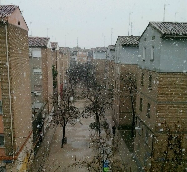 Nieve en la ciudad por @MarcosManez