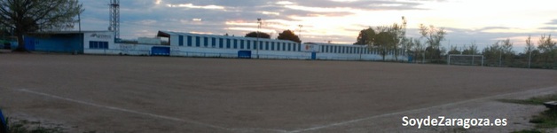 Campo de tierra en el Campo de Fútbol de San Miguel de Casetas