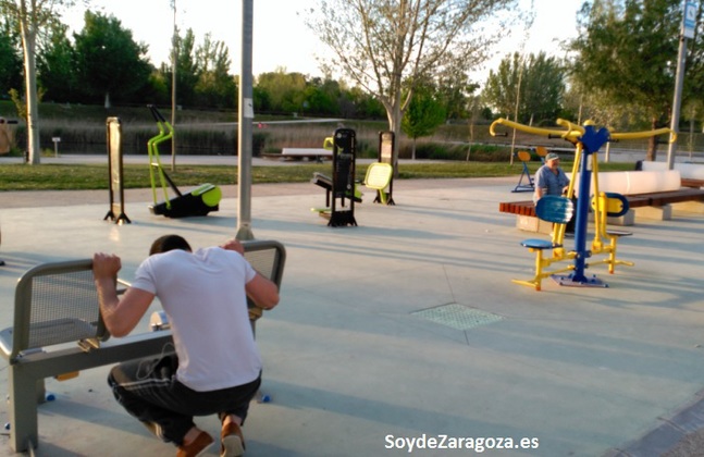 gimnasio-parque-agua-zaragoza-aire-libre