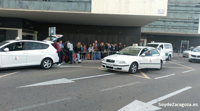 taxis-estacion-zaragoza-trenes