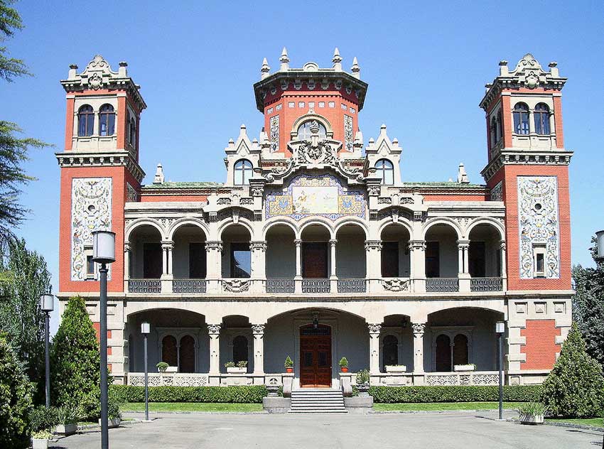 Palacio de Larrinaga Zaragoza