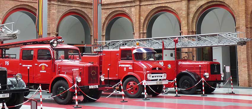 Museo Bomberos y el Fuego de Zaragoza Camiones Horarios