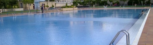 Puertas abiertas en la piscina de La Granja dentro del programa de las Fiestas de San José 2019 en Zaragoza