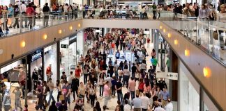 Domingos y días festivos que abren los centros comerciales en Zaragoza.
