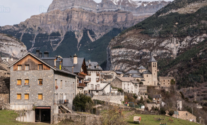 Torla, pueblo fronterizo con Francia