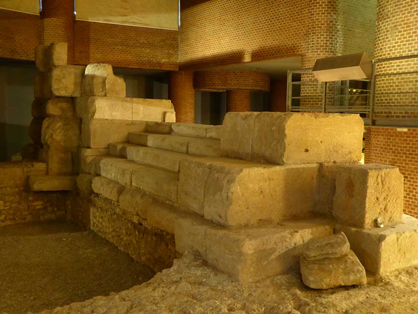 Museo Puerto Fluvial Zaragoza Romana Ruinas Caesaraugusta