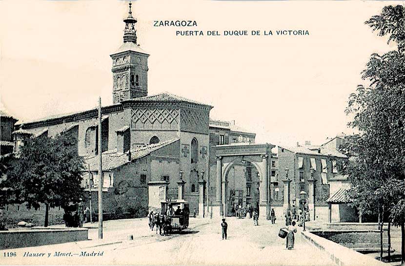 puerta del duque de la victoria Zaragoza