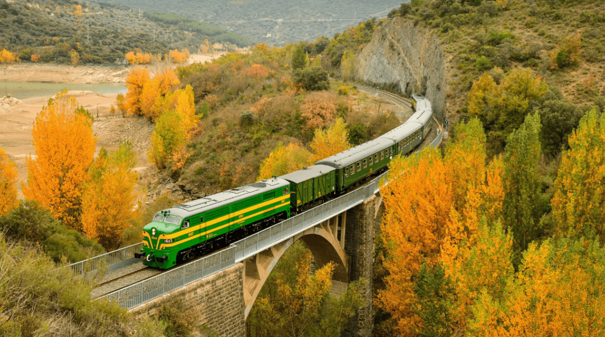 tren turístico pirineo