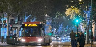 Supermercados, ópticas y dulces: así renace el eje que llega al Puente de Piedra