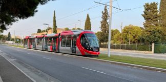 ¿Por qué el tranvía de Zaragoza va lleno a todas las horas del día? Las tres claves que explican su ocupación