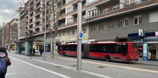 La nueva alternativa «accidental» al tranvía de Zaragoza: buses dobles cada cinco minutos